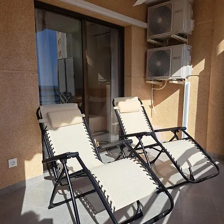Apartament Moderno Con Vista Al Mar, Piscina, Parking *