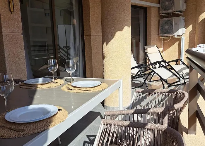 Moderno Con Vista Al Mar, Piscina, Parking * カルプ