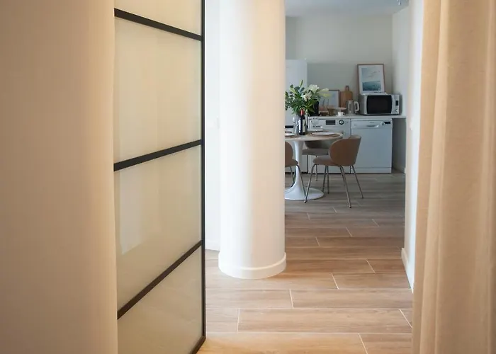 Moderno Con Vista Al Mar, Piscina, Parking アパート カルプ